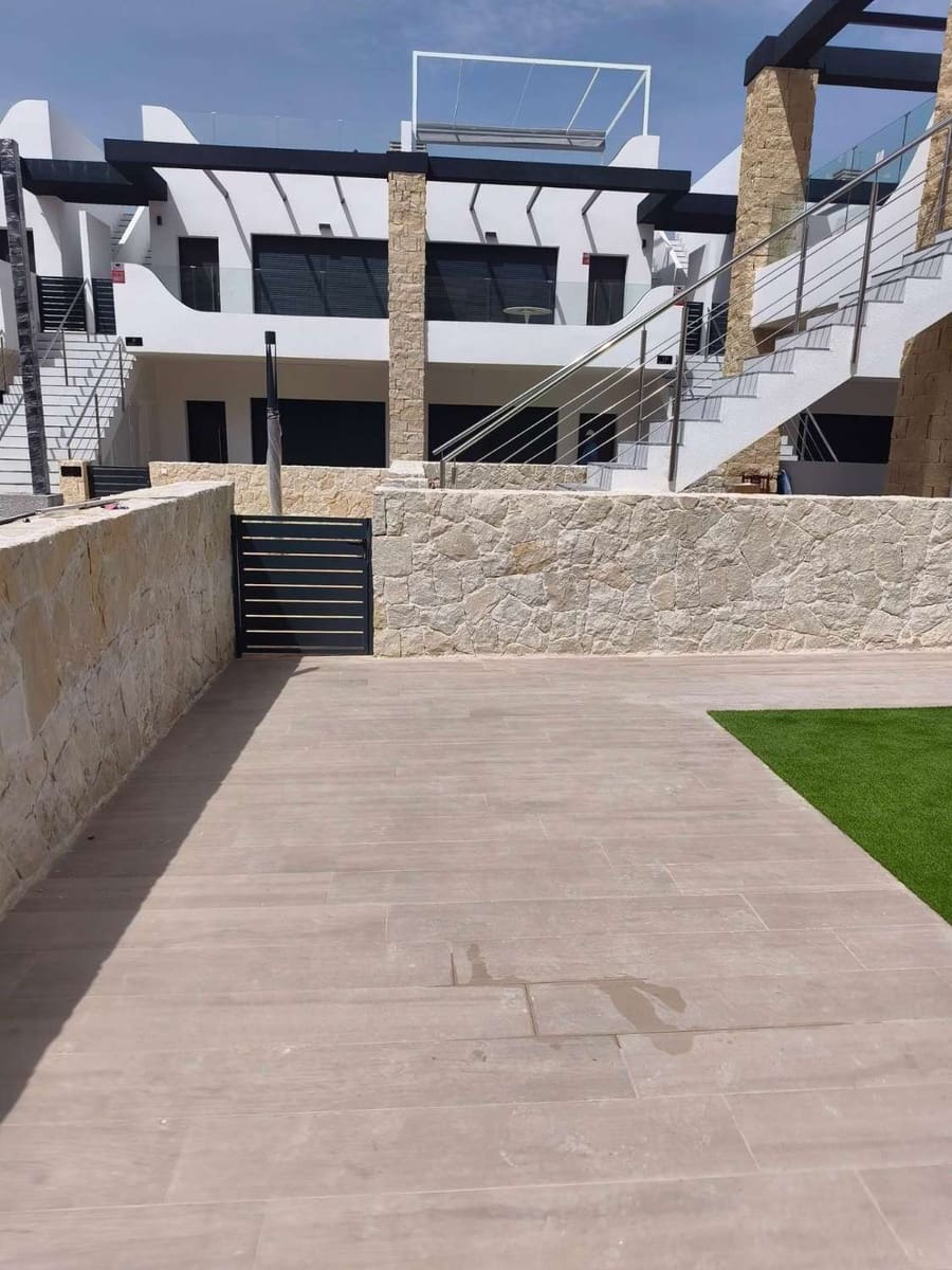 3 sovrum Bungalow till salu i Orihuela Costa med pool garage - 363 500 € (Ref: 9830883)