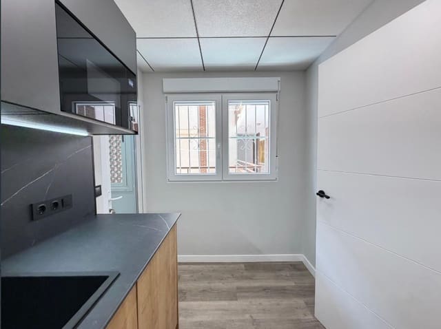 2 makuuhuone Huoneisto myytävänä paikassa Centro, Torrevieja - 179 900 € (Ref: 9833418)