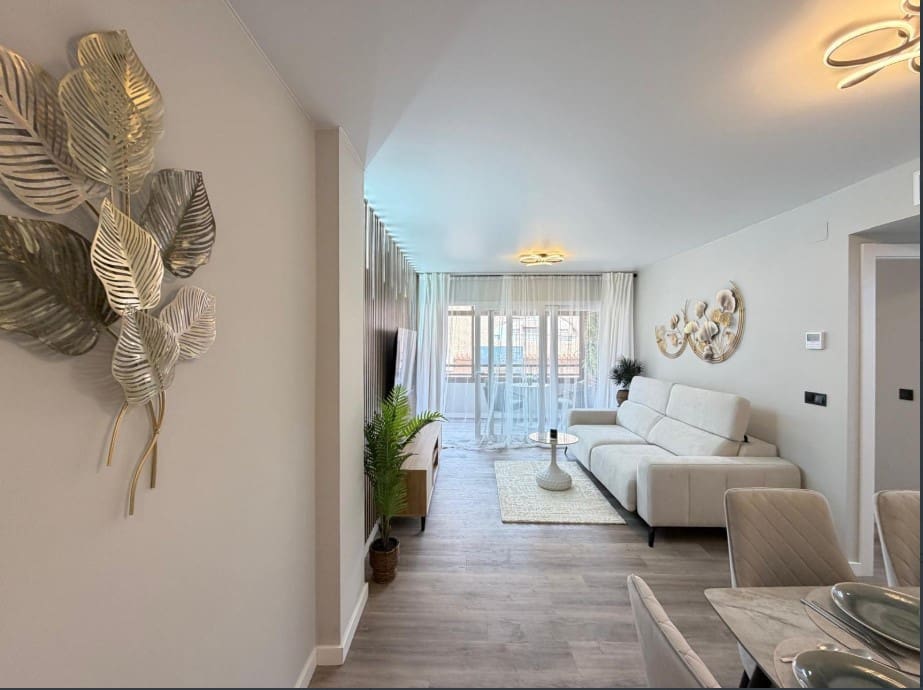 2 makuuhuone Huoneisto myytävänä paikassa Torrevieja - 179 900 € (Ref: 9833418)