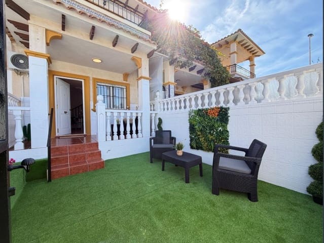 3 makuuhuone Bungalow myytävänä paikassa Punta Prima, Orihuela mukana uima-altaan - 235 000 € (Ref: 9833419)