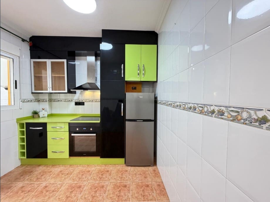 3 makuuhuone Bungalow myytävänä paikassa Orihuela Costa mukana uima-altaan - 235 000 € (Ref: 9833419)