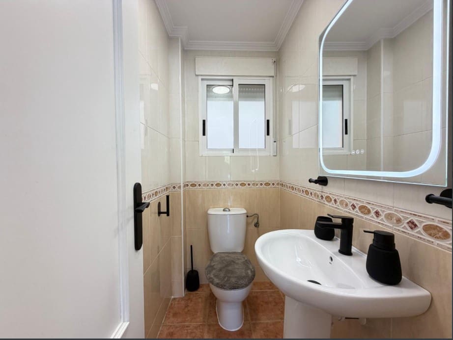 3 makuuhuone Bungalow myytävänä paikassa Orihuela Costa mukana uima-altaan - 235 000 € (Ref: 9833419)