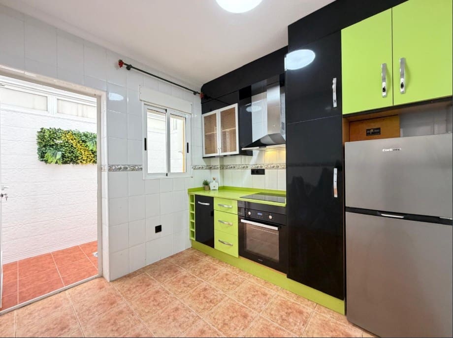 3 makuuhuone Bungalow myytävänä paikassa Orihuela Costa mukana uima-altaan - 235 000 € (Ref: 9833419)
