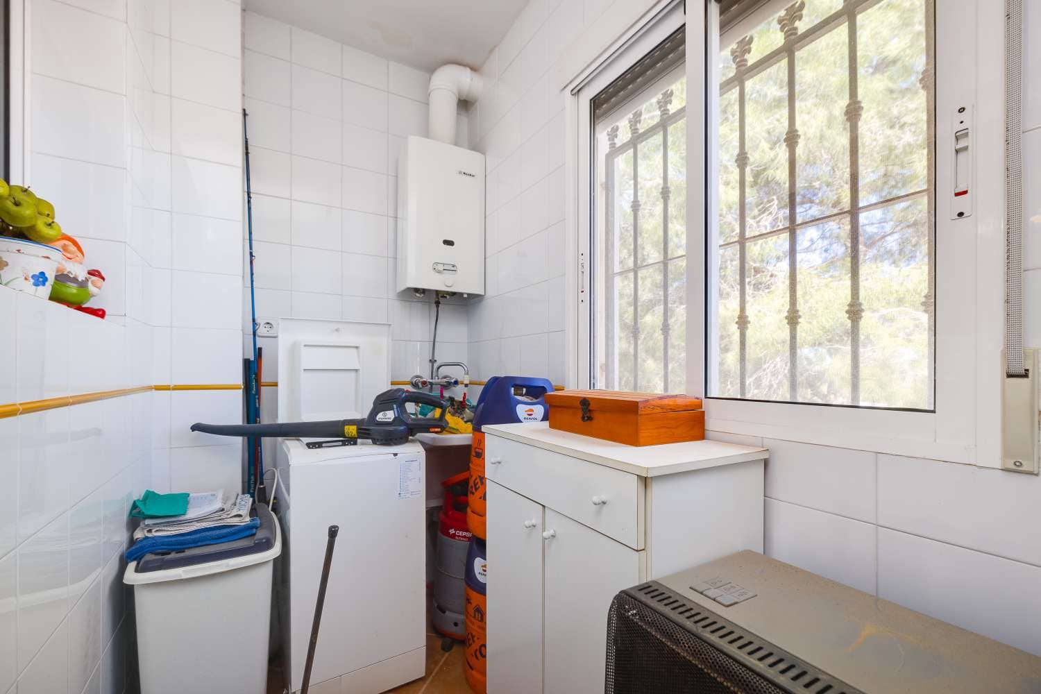 5 slaapkamer Villa te koop in San Miguel de Salinas met zwembad garage - € 495.000 (Ref: 9836129)