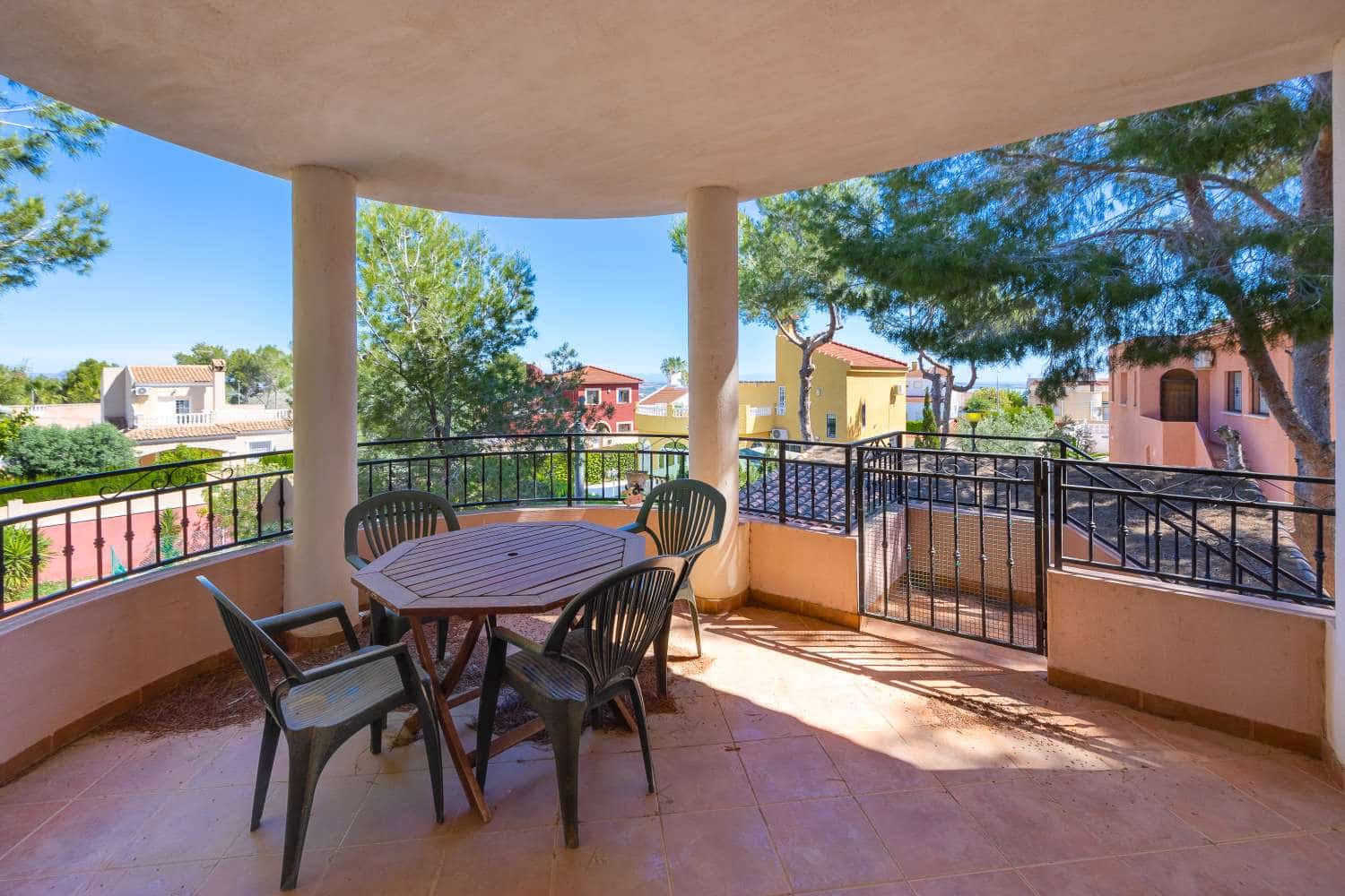 5 slaapkamer Villa te koop in San Miguel de Salinas met zwembad garage - € 495.000 (Ref: 9836129)