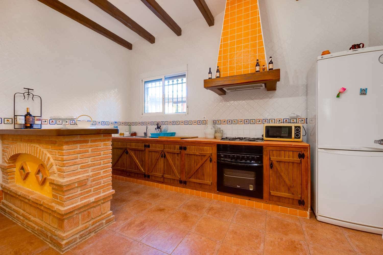 5 slaapkamer Villa te koop in San Miguel de Salinas met zwembad garage - € 495.000 (Ref: 9836129)