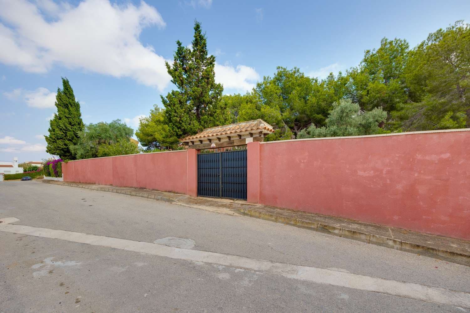 5 slaapkamer Villa te koop in San Miguel de Salinas met zwembad garage - € 495.000 (Ref: 9836129)