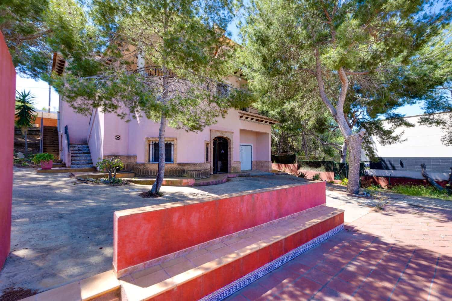 5 slaapkamer Villa te koop in San Miguel de Salinas met zwembad garage - € 495.000 (Ref: 9836129)