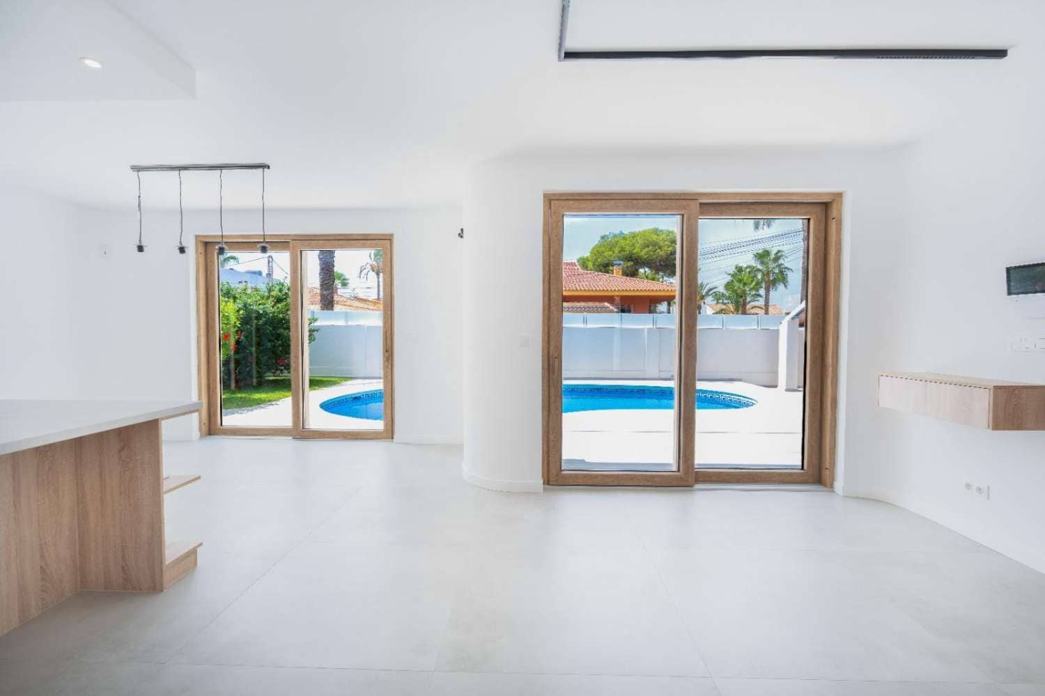 3 bedroom Villa for sale in Cabo Roig with pool - € 1,400,000 (Ref: 9839020)