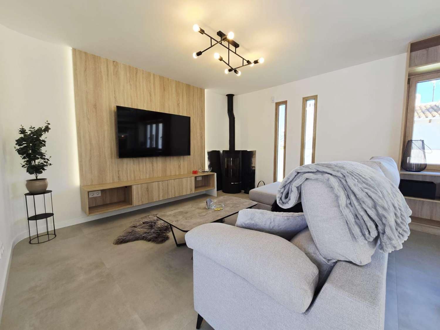 3 bedroom Villa for sale in Cabo Roig with pool - € 1,400,000 (Ref: 9839020)