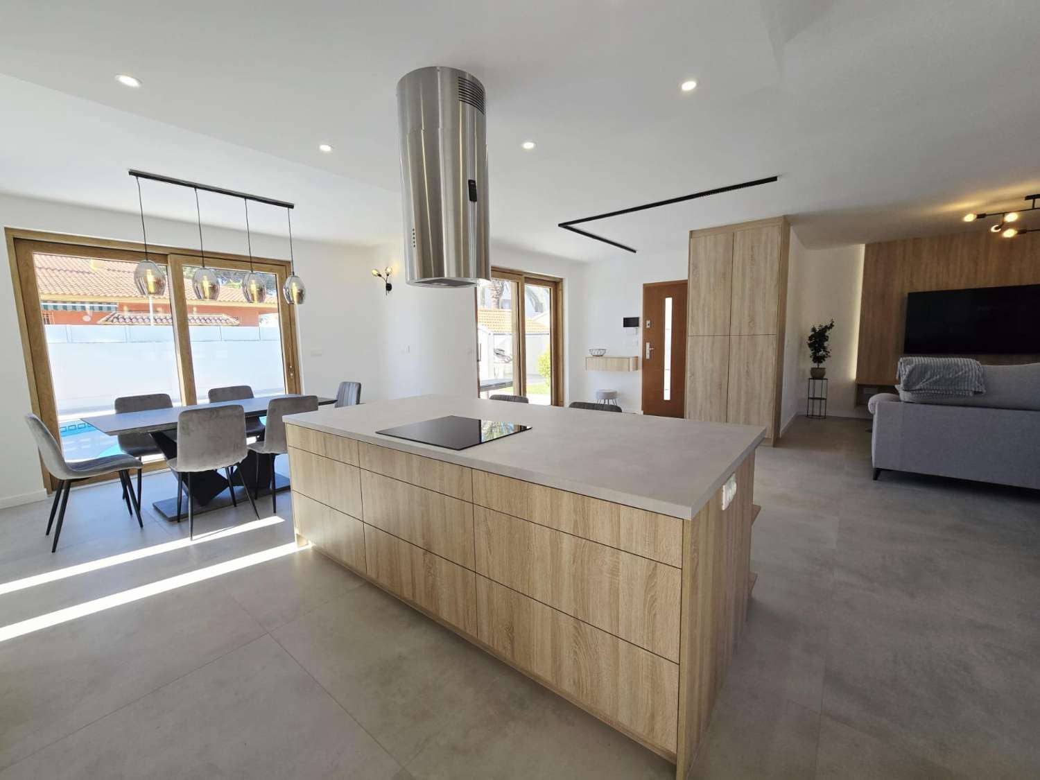 3 bedroom Villa for sale in Cabo Roig with pool - € 1,400,000 (Ref: 9839020)