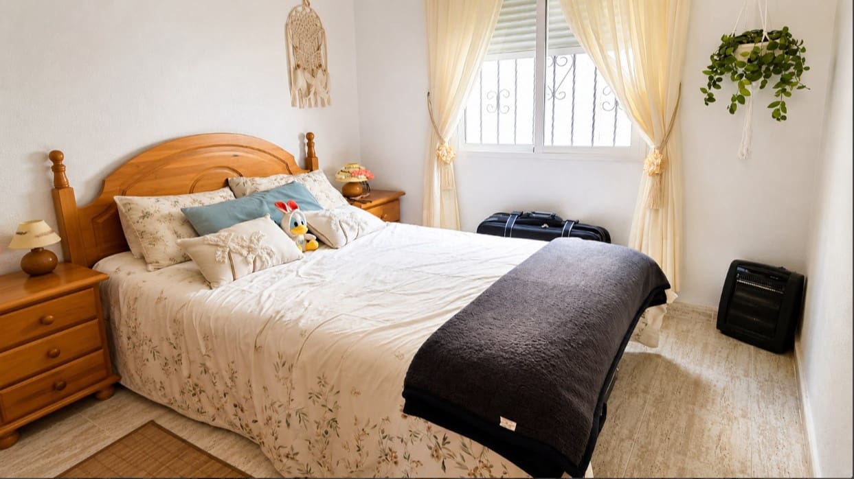 3 soverom Leilighet til salgs i Orihuela Costa med svømmebasseng garasje - € 199 000 (Ref: 9855147)