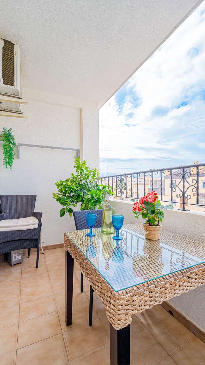 2 bedroom Apartment for sale in Punta Prima with pool - € 170,000 (Ref: 9855148)
