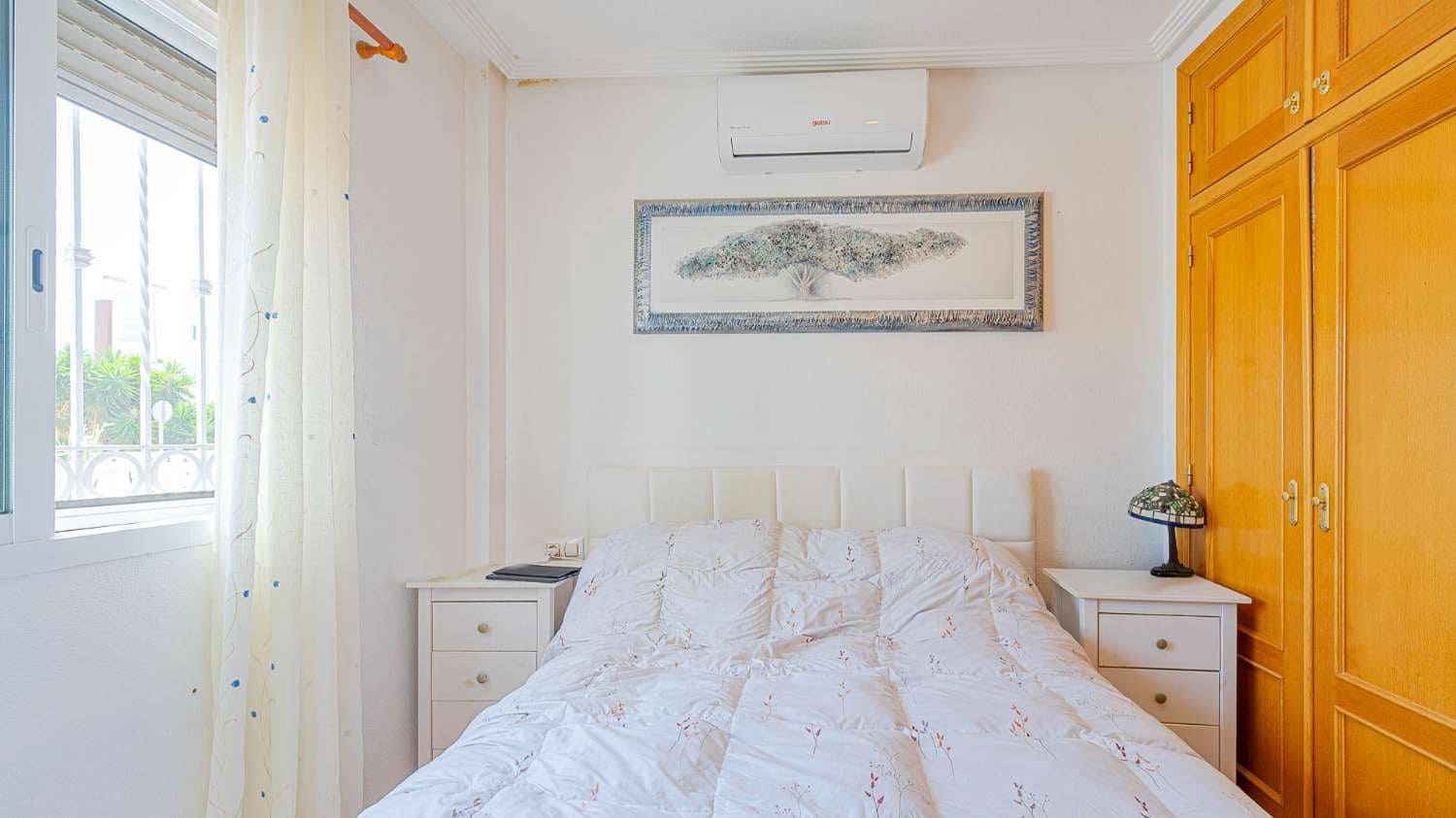 3 soveværelse Rækkehus til salg i Orihuela Costa med swimmingpool garage - € 265.000 (Ref: 9855149)