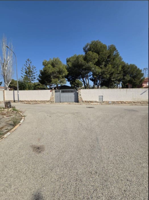 3 bedroom Villa for sale in Dehesa de Campoamor with pool - € 985,000 (Ref: 9859632)
