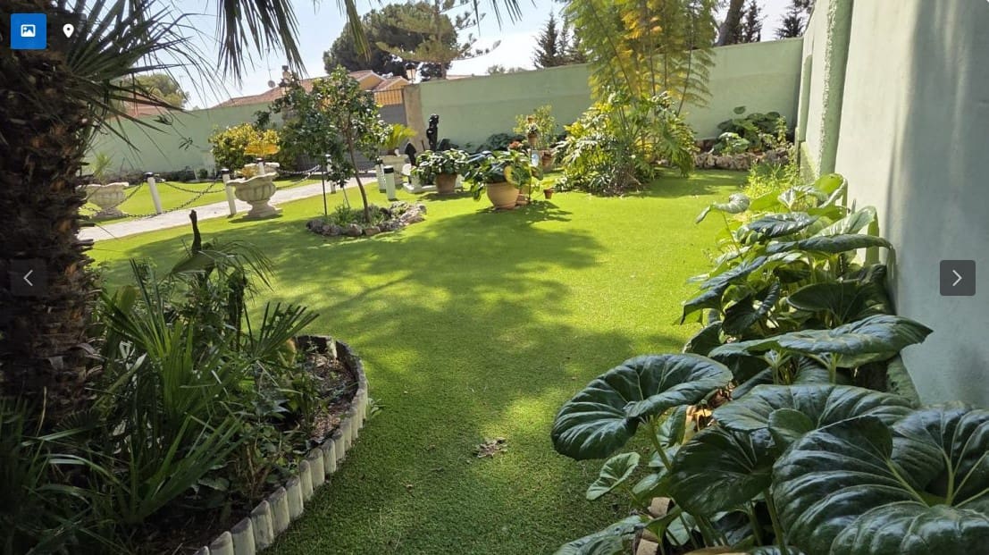 3 bedroom Villa for sale in Dehesa de Campoamor with pool - € 985,000 (Ref: 9859632)