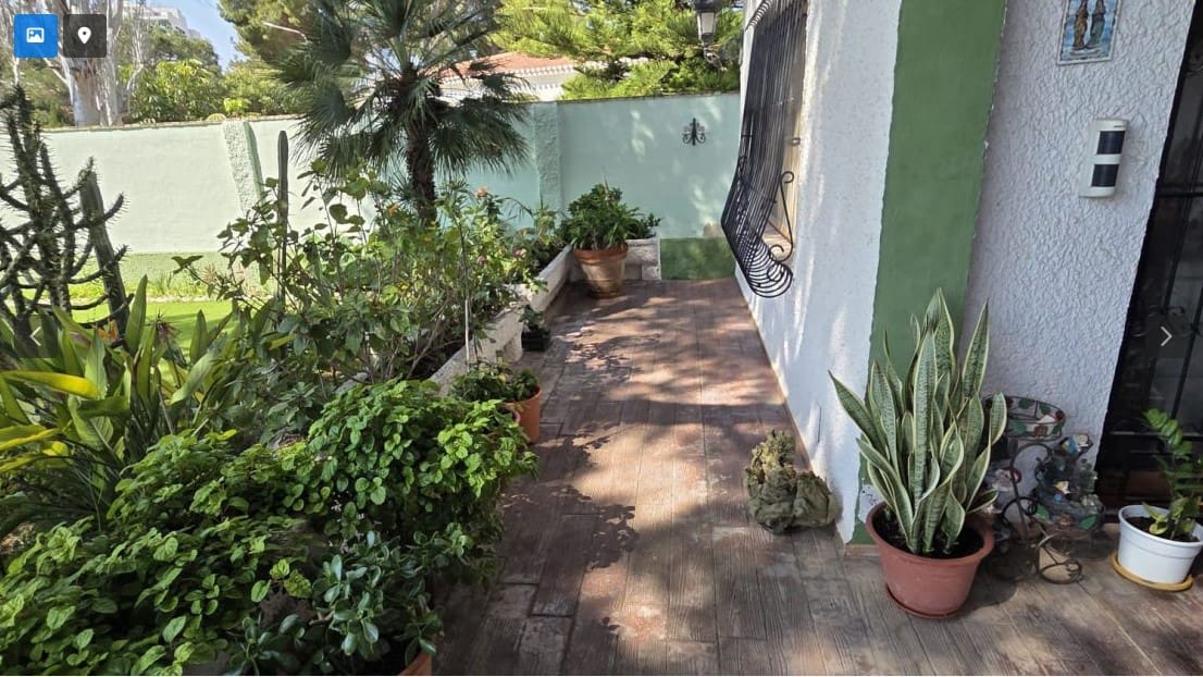 3 bedroom Villa for sale in Dehesa de Campoamor with pool - € 985,000 (Ref: 9859632)