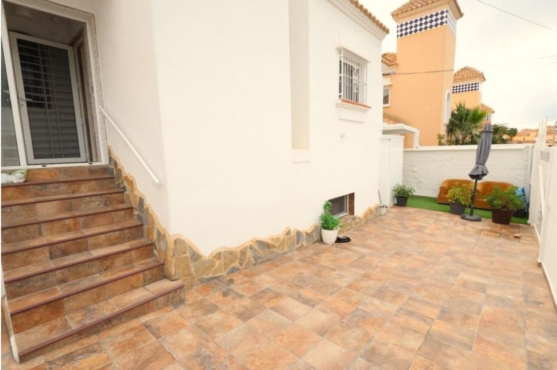 4 camera da letto Villa in vendita in San Miguel de Salinas con piscina - 400.000 € (Rif: 9866729)