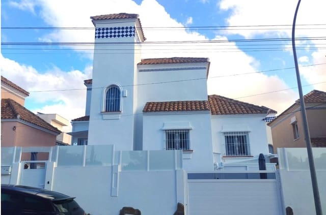 4 camera da letto Villa in vendita in San Miguel de Salinas con piscina - 400.000 € (Rif: 9866729)