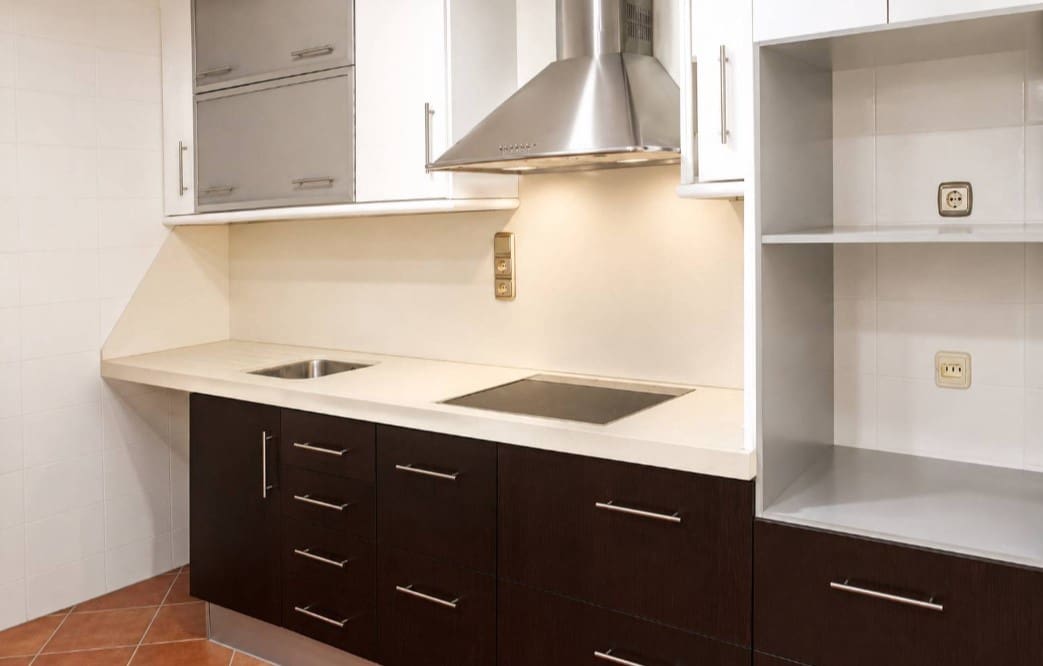 3 sypialnia Dom szeregowy na sprzedaż w Torrevieja z basenem garażem - 330 000 € (Ref: 9868378)