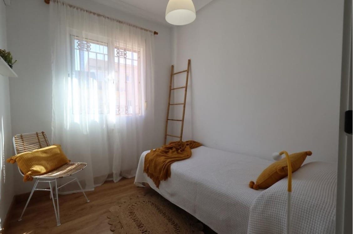 3 bedroom Flat for sale in Orihuela Costa with pool - € 285,000 (Ref: 9891845)