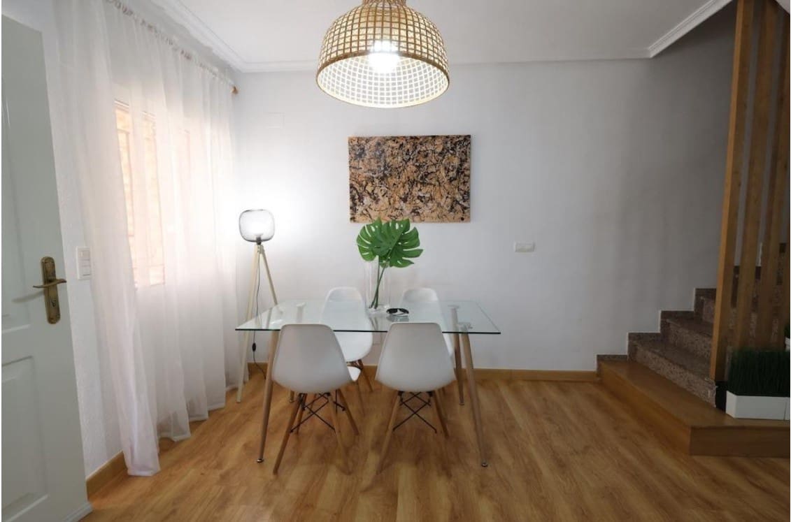 3 bedroom Flat for sale in Orihuela Costa with pool - € 285,000 (Ref: 9891845)