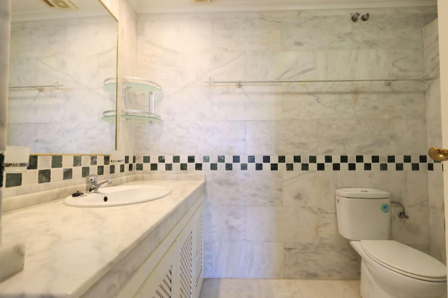 2 bedroom Apartment for sale in Orihuela with pool - € 195,000 (Ref: 9893937)