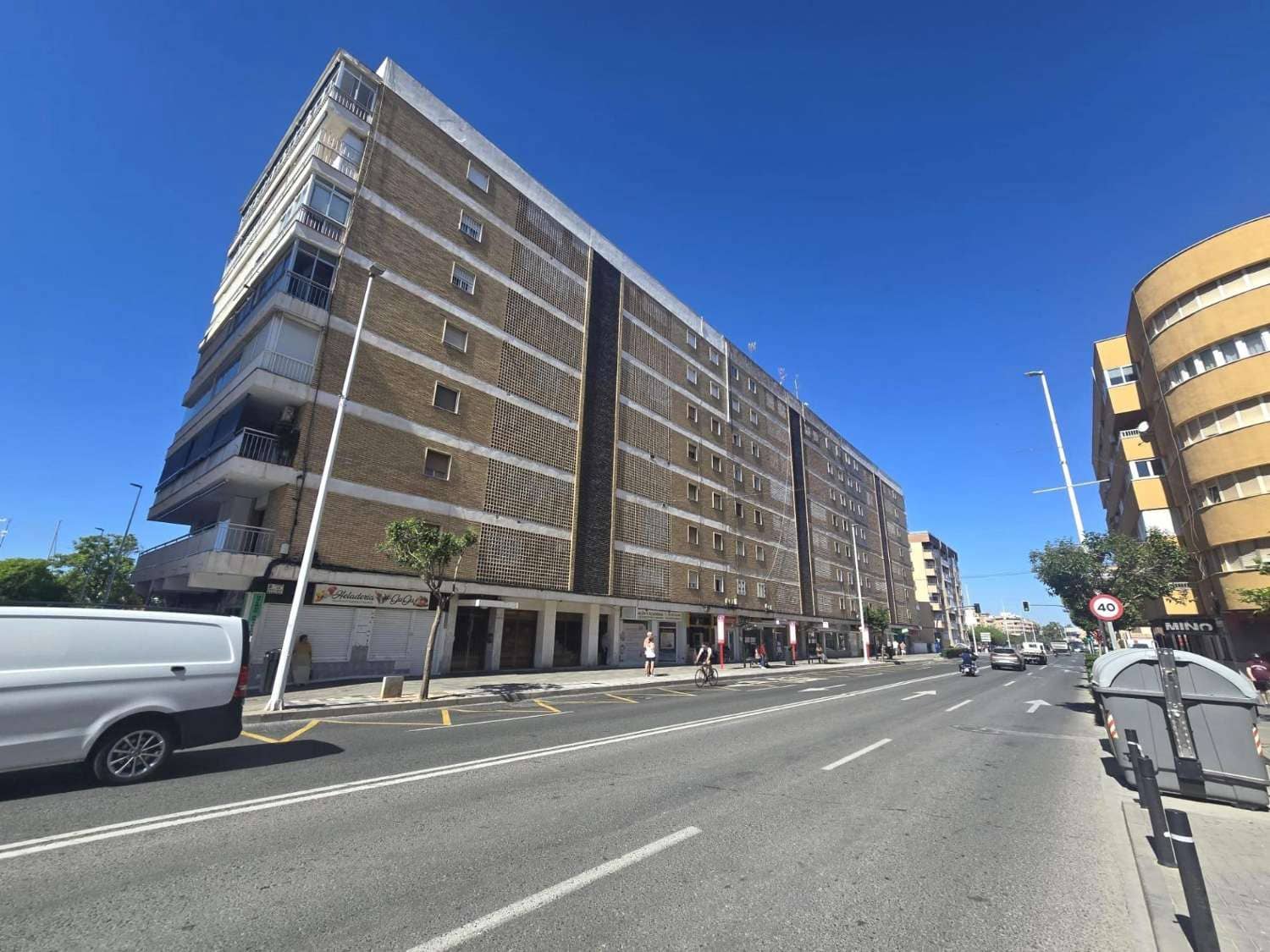 3 slaapkamer Appartement te koop in Torrevieja met zwembad garage - € 220.000 (Ref: 9896370)