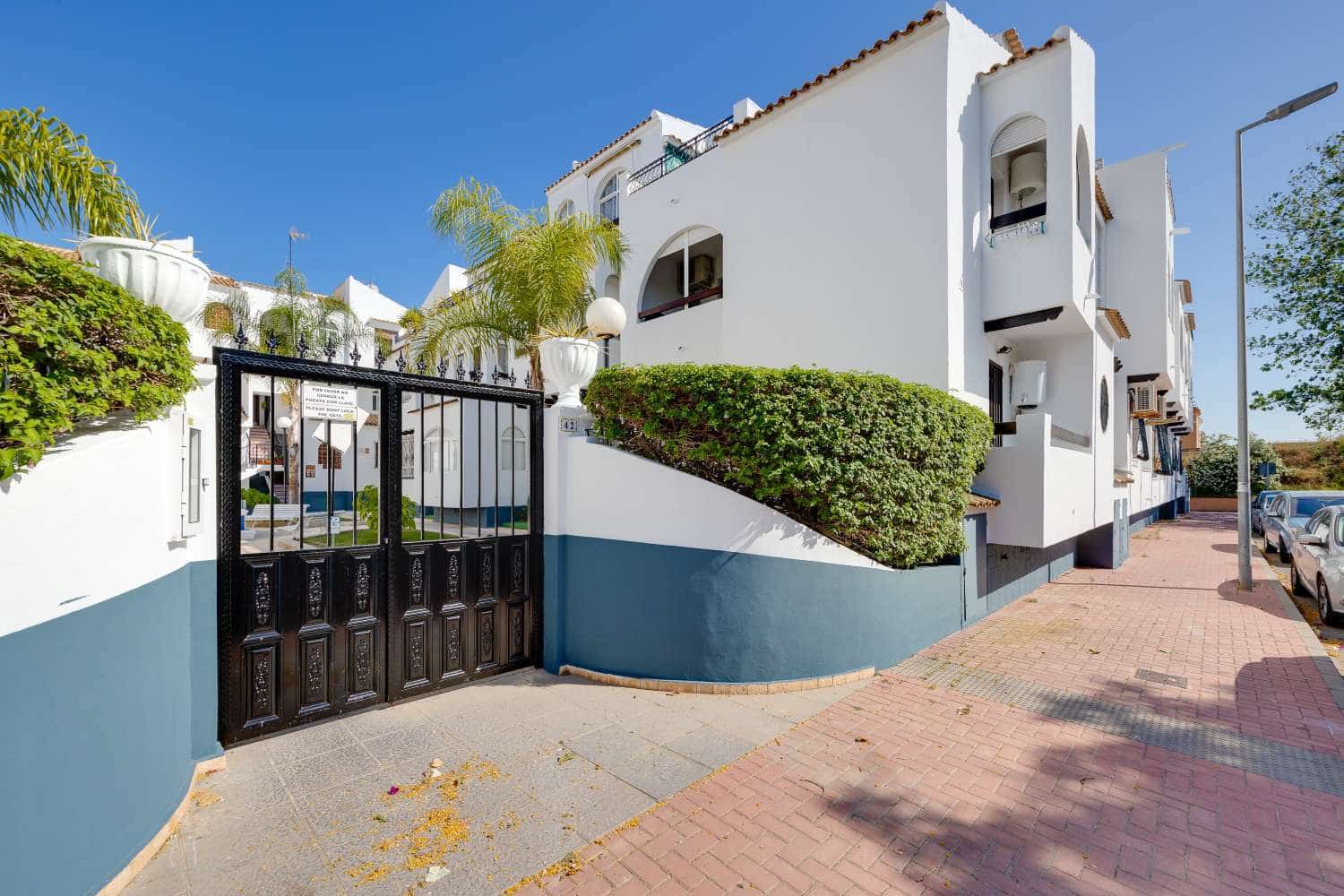 2 quarto Apartamento para venda em Torrevieja com piscina - 139 500 € (Ref: 9899217)