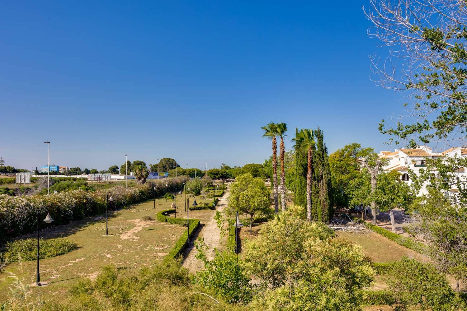 2 quarto Apartamento para venda em Torrevieja com piscina - 139 500 € (Ref: 9899217)