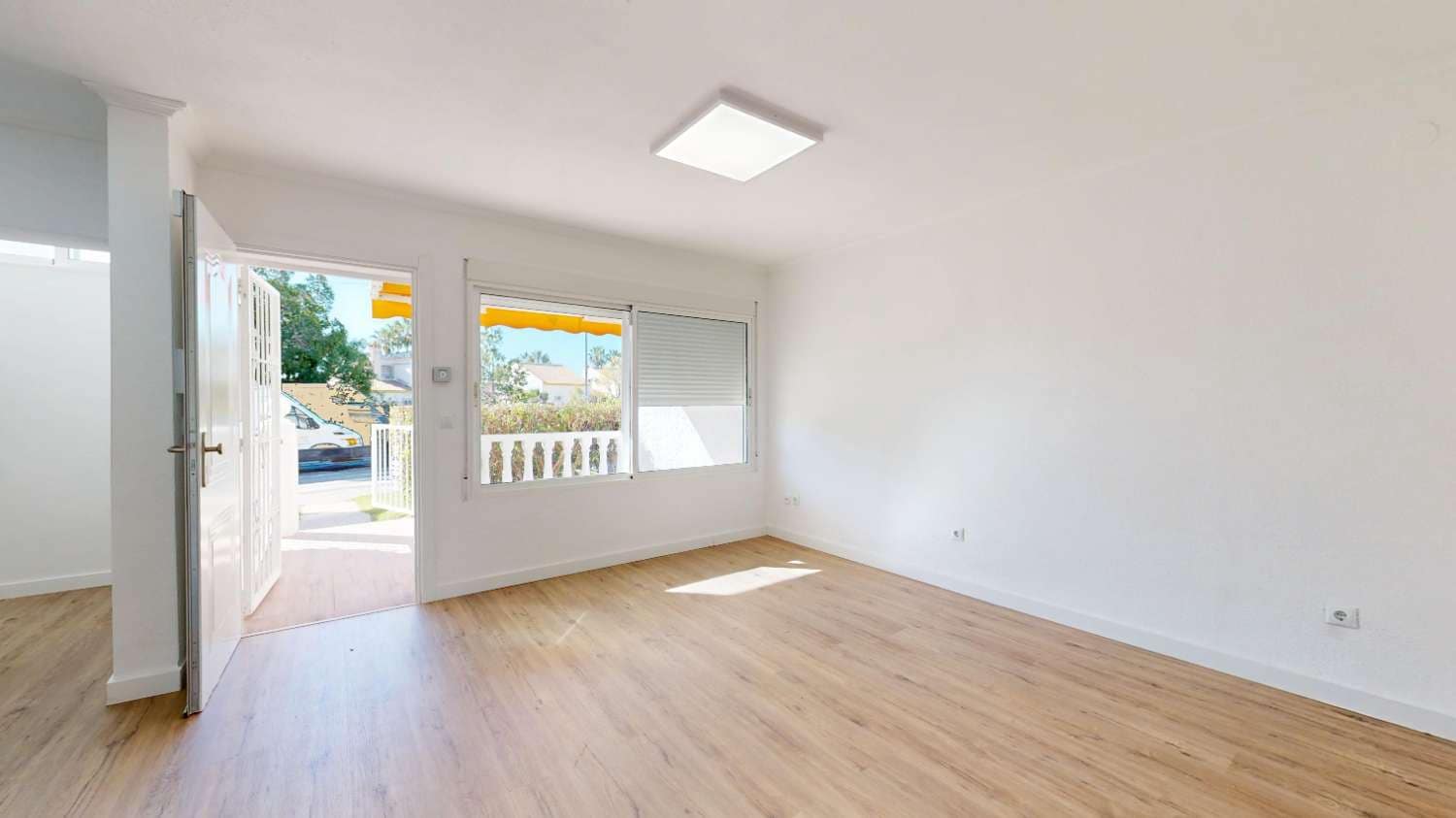 2 soveværelse Bungalow til salg i Orihuela Costa - € 199.000 (Ref: 9899218)