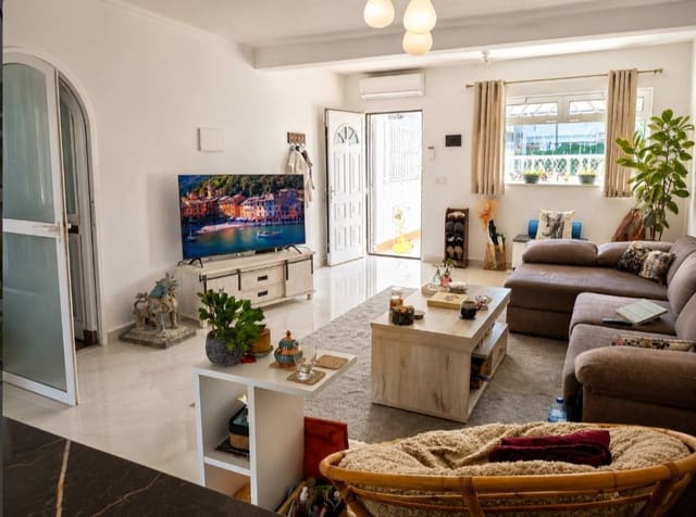 3 chambre Appartement à vendre à Torrevieja avec piscine - 249 000 € (Ref: 9903982)