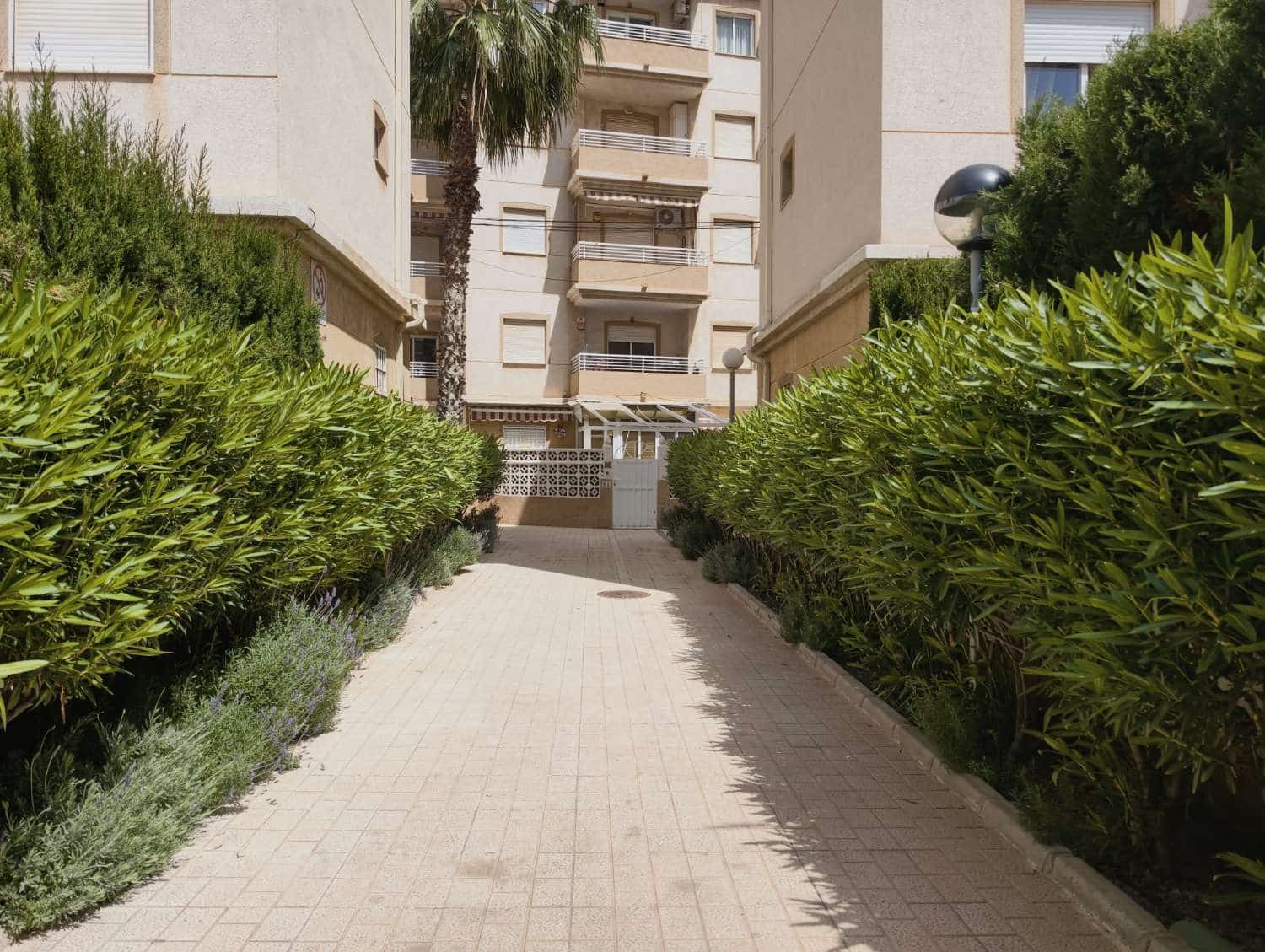 2 camera da letto Appartamento in vendita in Torrevieja con piscina garage - 169.900 € (Rif: 9906947)