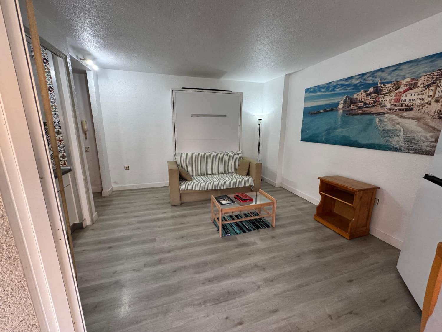 Studio à vendre à Torrevieja avec piscine - 99 500 € (Ref: 9910363)