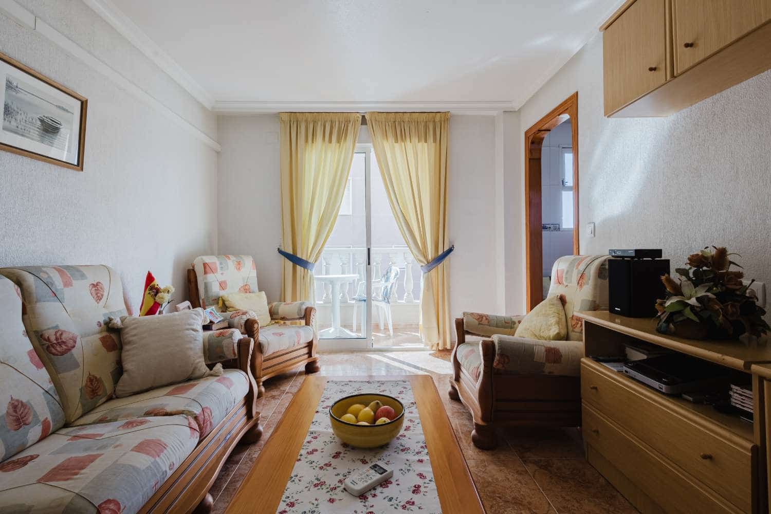 3 bedroom Apartment for sale in Torrevieja - € 154,000 (Ref: 9910364)