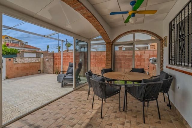 2 soveværelse Villa til salg i La Chismosa, Orihuela med swimmingpool - € 269.000 (Ref: 9910365)