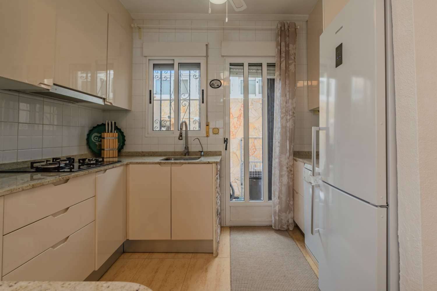 2 soveværelse Villa til salg i La Chismosa med swimmingpool - € 269.000 (Ref: 9910365)