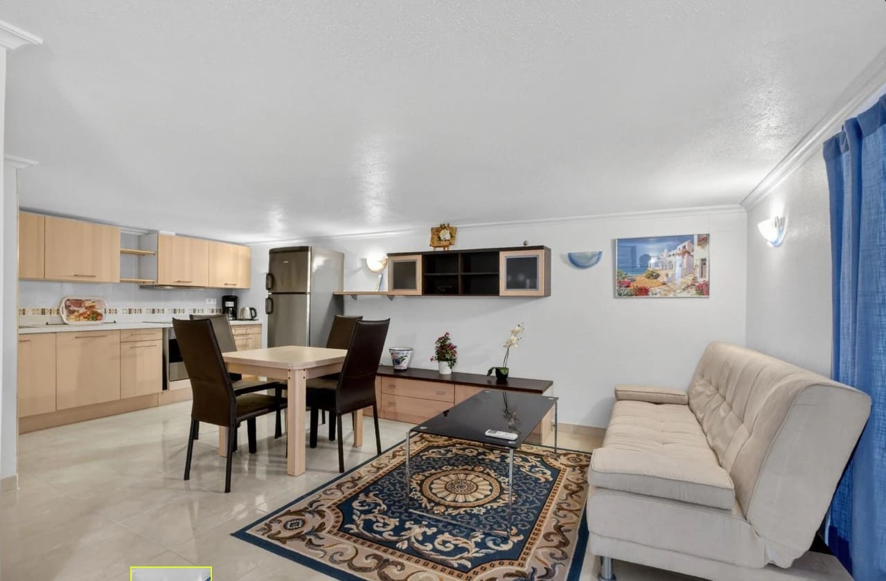 4 sypialnia Bungalow na sprzedaż w Torrevieja z basenem - 329 000 € (Ref: 9912708)