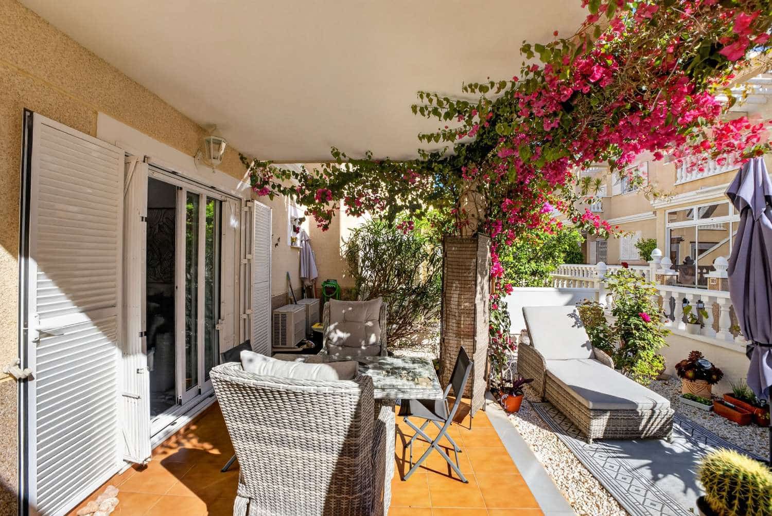 4 sypialnia Bungalow na sprzedaż w Torrevieja z basenem - 329 000 € (Ref: 9912708)