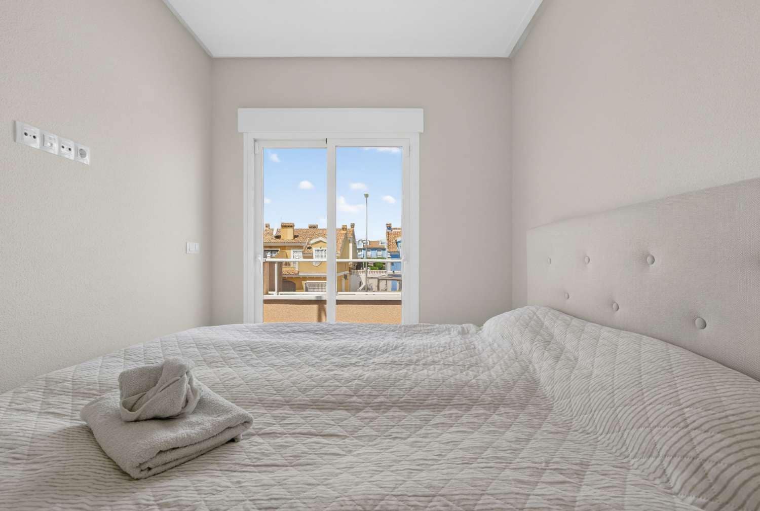 3 sovrum Radhus till salu i Orihuela Costa med pool garage - 342 000 € (Ref: 9920039)