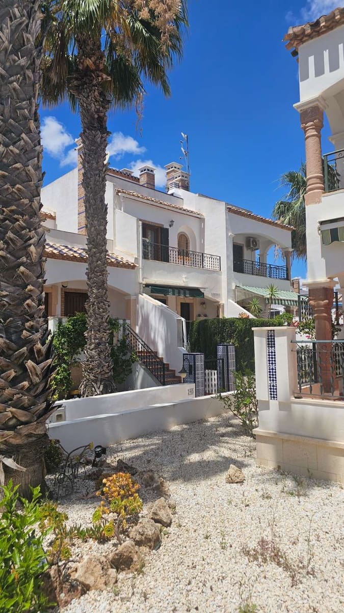 2 soverom Bungalow til salgs i Orihuela Costa med svømmebasseng - € 239 000 (Ref: 9920040)
