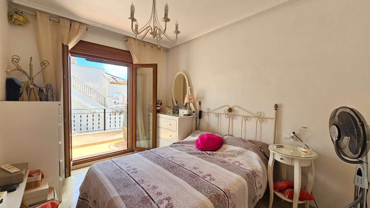 2 soverom Bungalow til salgs i Orihuela Costa med svømmebasseng - € 239 000 (Ref: 9920040)