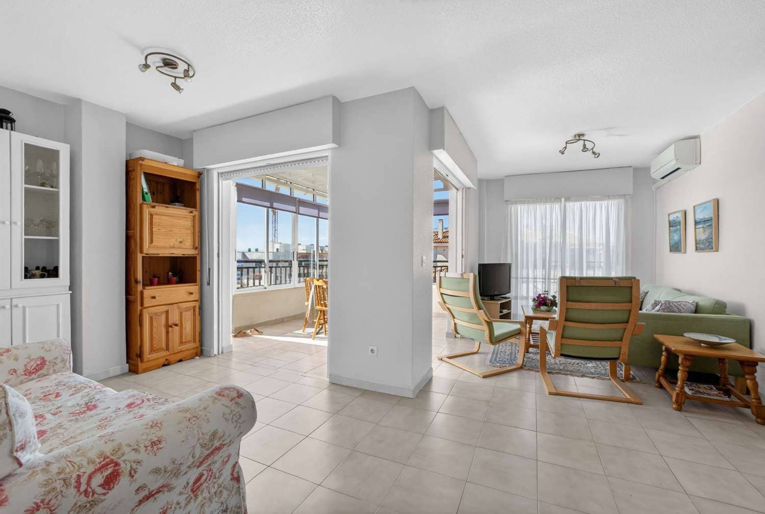 3 slaapkamer Appartement te koop in Torrevieja met zwembad - € 194.000 (Ref: 9921858)