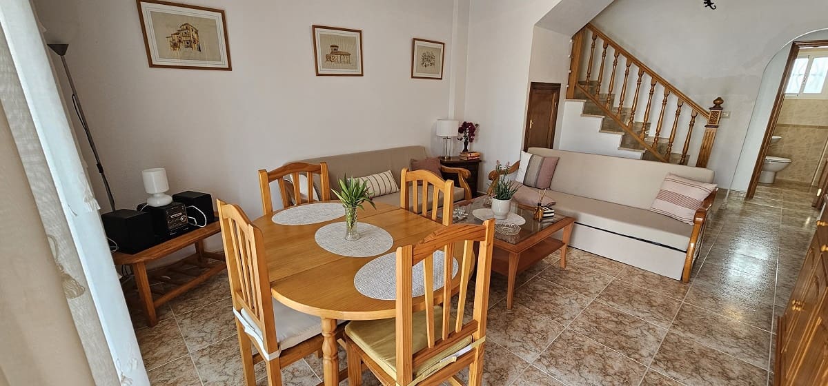 2 makuuhuone Asunto myytävänä paikassa Orihuela Costa mukana uima-altaan - 210 000 € (Ref: 9933694)