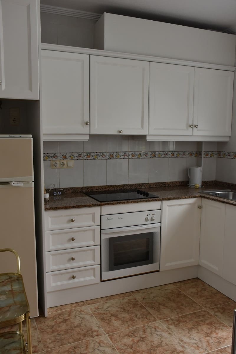 2 makuuhuone Asunto myytävänä paikassa Orihuela Costa mukana uima-altaan - 210 000 € (Ref: 9933694)
