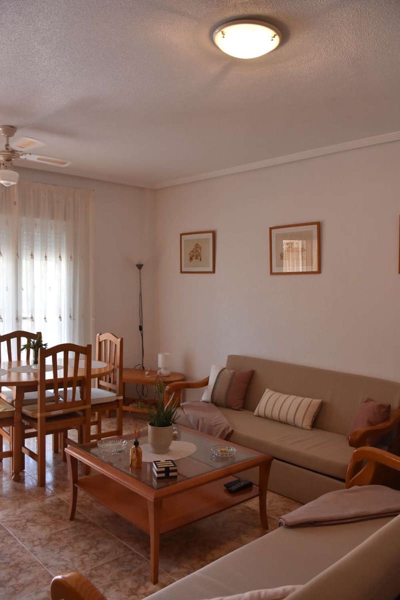 2 makuuhuone Asunto myytävänä paikassa Orihuela Costa mukana uima-altaan - 210 000 € (Ref: 9933694)