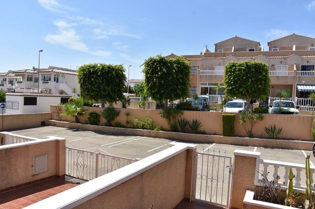 2 makuuhuone Asunto myytävänä paikassa Punta Prima, Orihuela mukana uima-altaan - 199 500 € (Ref: 9933694)