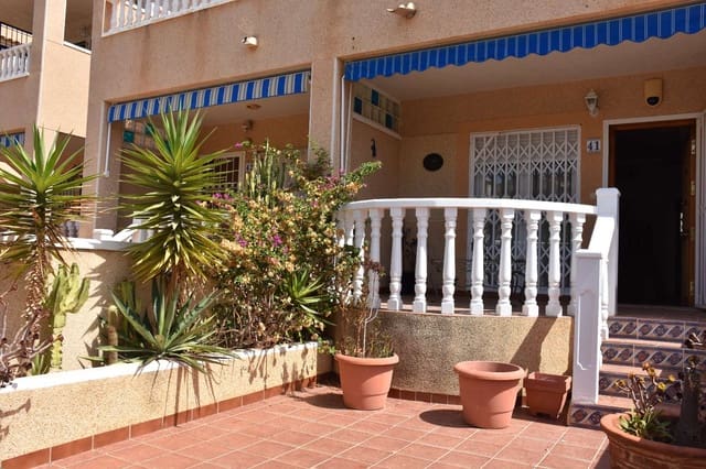 2 chambre Appartement à vendre à Punta Prima, Orihuela avec piscine - 210 000 € (Ref: 9933694)