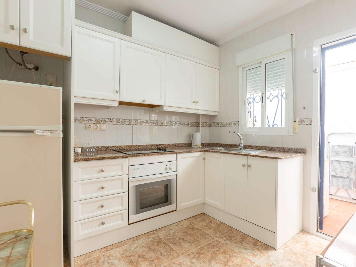 2 soveværelse Lejlighed til salg i Orihuela Costa med swimmingpool - € 199.500 (Ref: 9933694)