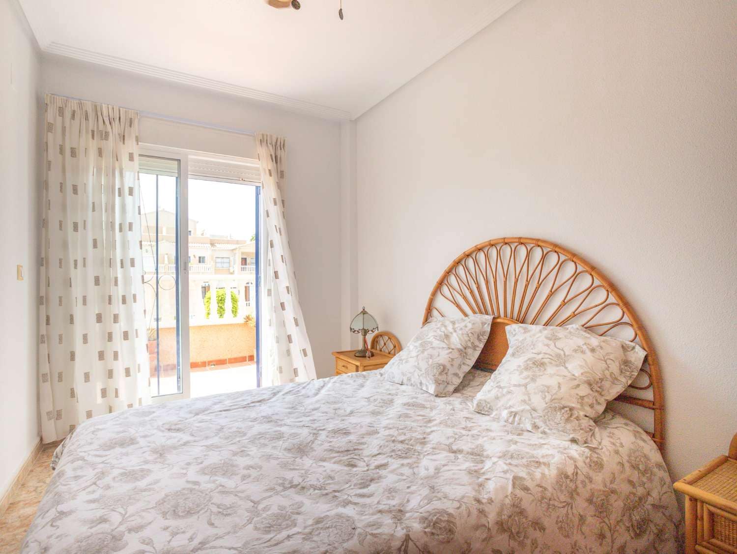 2 soveværelse Lejlighed til salg i Orihuela Costa med swimmingpool - € 199.500 (Ref: 9933694)